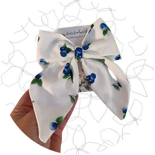 blueberry bow